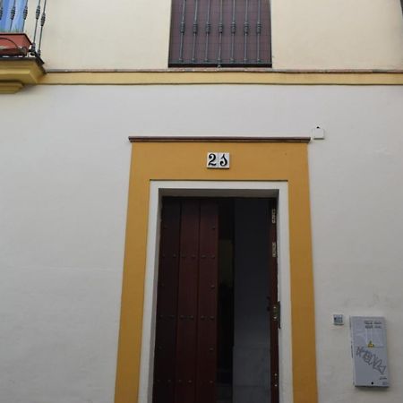 Lira Donkey Apartment เซบีญา ภายนอก รูปภาพ